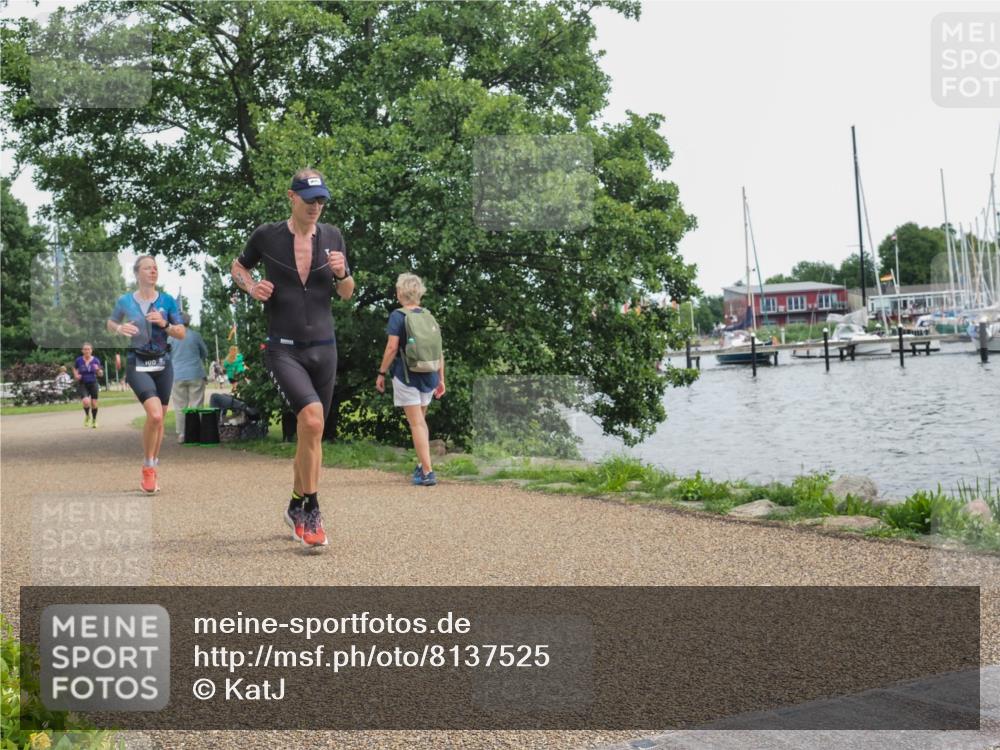 22.06.2025 - Viking Triathlon KatJ http://msf.ph/oto/8137525 22.06.2025 14:52:12 Laufen 166, 331 meine-sportfotos.de