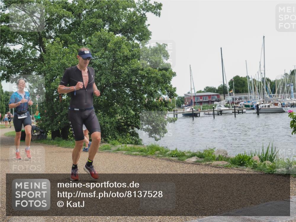 22.06.2025 - Viking Triathlon KatJ http://msf.ph/oto/8137528 22.06.2025 14:52:12 Laufen 166, 331 meine-sportfotos.de