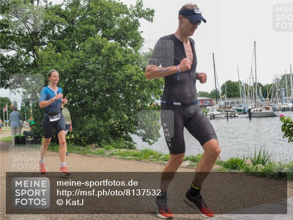 22.06.2025 - Viking Triathlon KatJ http://msf.ph/oto/8137532 22.06.2025 14:52:13 Laufen 166, 331 meine-sportfotos.de