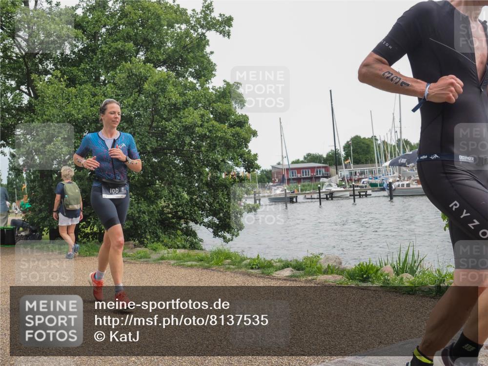 22.06.2025 - Viking Triathlon KatJ http://msf.ph/oto/8137535 22.06.2025 14:52:14 Laufen 166, 331 meine-sportfotos.de