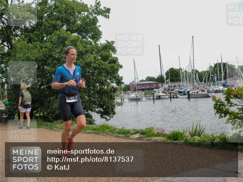 22.06.2025 - Viking Triathlon KatJ http://msf.ph/oto/8137537 22.06.2025 14:52:14 Laufen 166, 331 meine-sportfotos.de