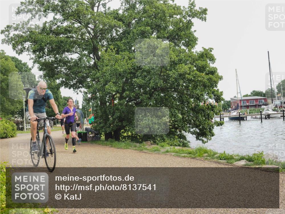 22.06.2025 - Viking Triathlon KatJ http://msf.ph/oto/8137541 22.06.2025 14:52:17 Laufen 243 meine-sportfotos.de