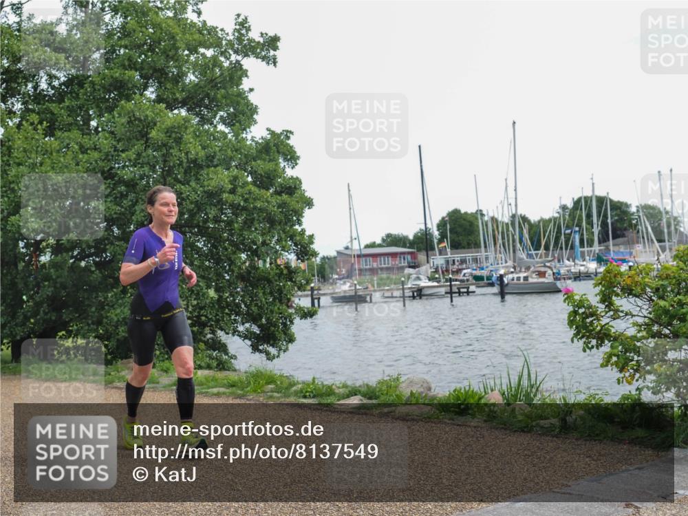 22.06.2025 - Viking Triathlon KatJ http://msf.ph/oto/8137549 22.06.2025 14:52:19 Laufen 243 meine-sportfotos.de