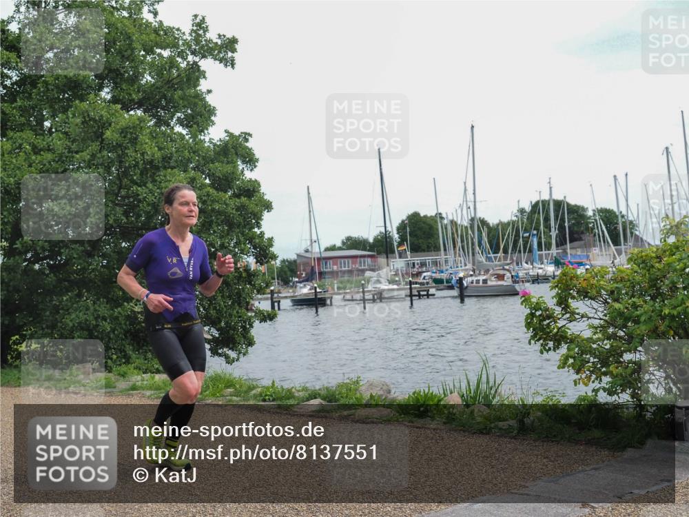 22.06.2025 - Viking Triathlon KatJ http://msf.ph/oto/8137551 22.06.2025 14:52:19 Laufen 243 meine-sportfotos.de