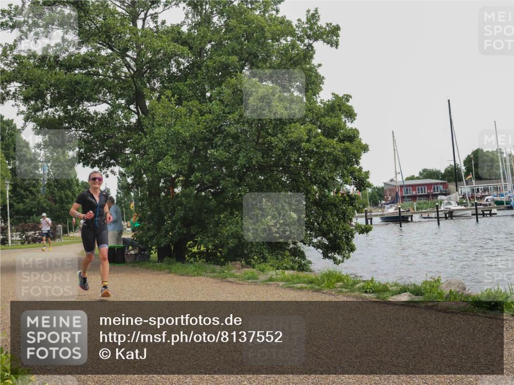 22.06.2025 - Viking Triathlon KatJ http://msf.ph/oto/8137552 22.06.2025 14:52:23 Laufen 343 meine-sportfotos.de