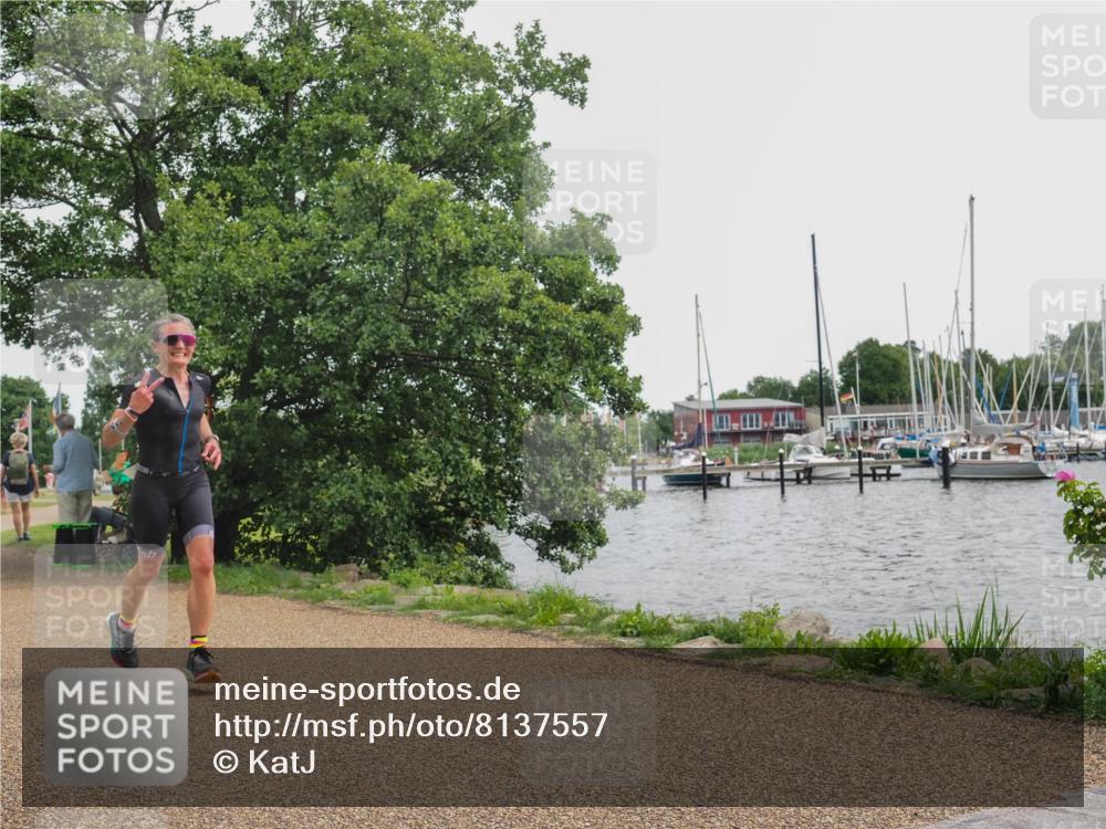 22.06.2025 - Viking Triathlon KatJ http://msf.ph/oto/8137557 22.06.2025 14:52:24 Laufen 343 meine-sportfotos.de