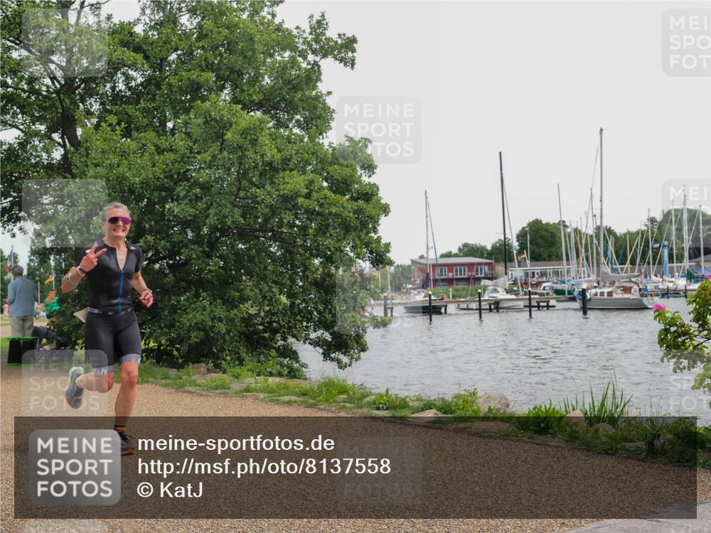 22.06.2025 - Viking Triathlon KatJ http://msf.ph/oto/8137558 22.06.2025 14:52:24 Laufen 343 meine-sportfotos.de