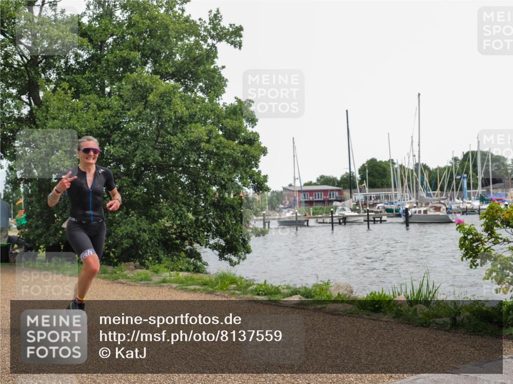 22.06.2025 - Viking Triathlon KatJ http://msf.ph/oto/8137559 22.06.2025 14:52:24 Laufen 343 meine-sportfotos.de