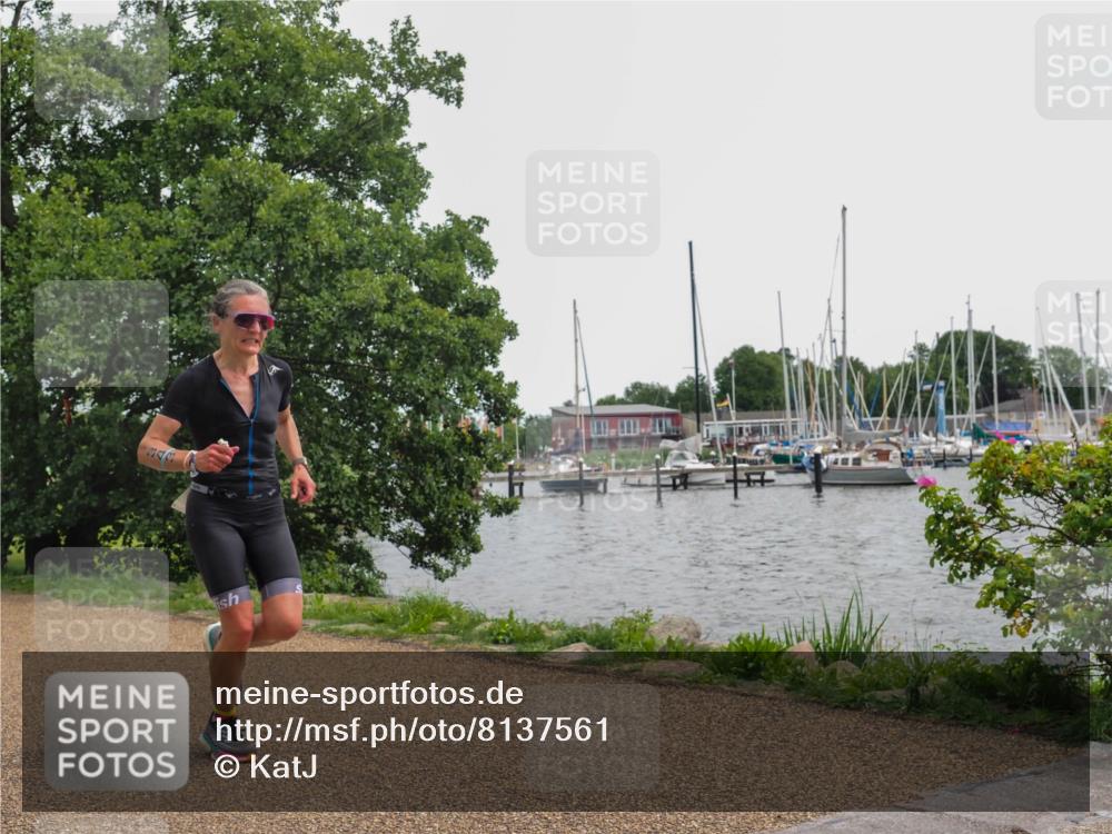 22.06.2025 - Viking Triathlon KatJ http://msf.ph/oto/8137561 22.06.2025 14:52:24 Laufen 343 meine-sportfotos.de
