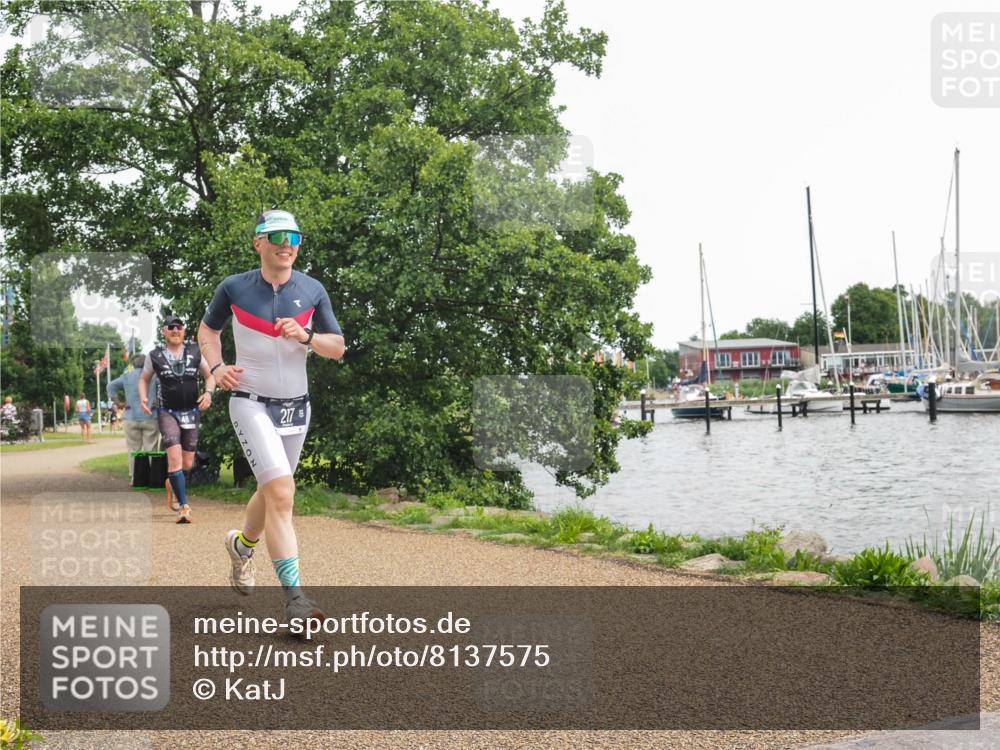 22.06.2025 - Viking Triathlon KatJ http://msf.ph/oto/8137575 22.06.2025 14:52:41 Laufen 48, 217 meine-sportfotos.de