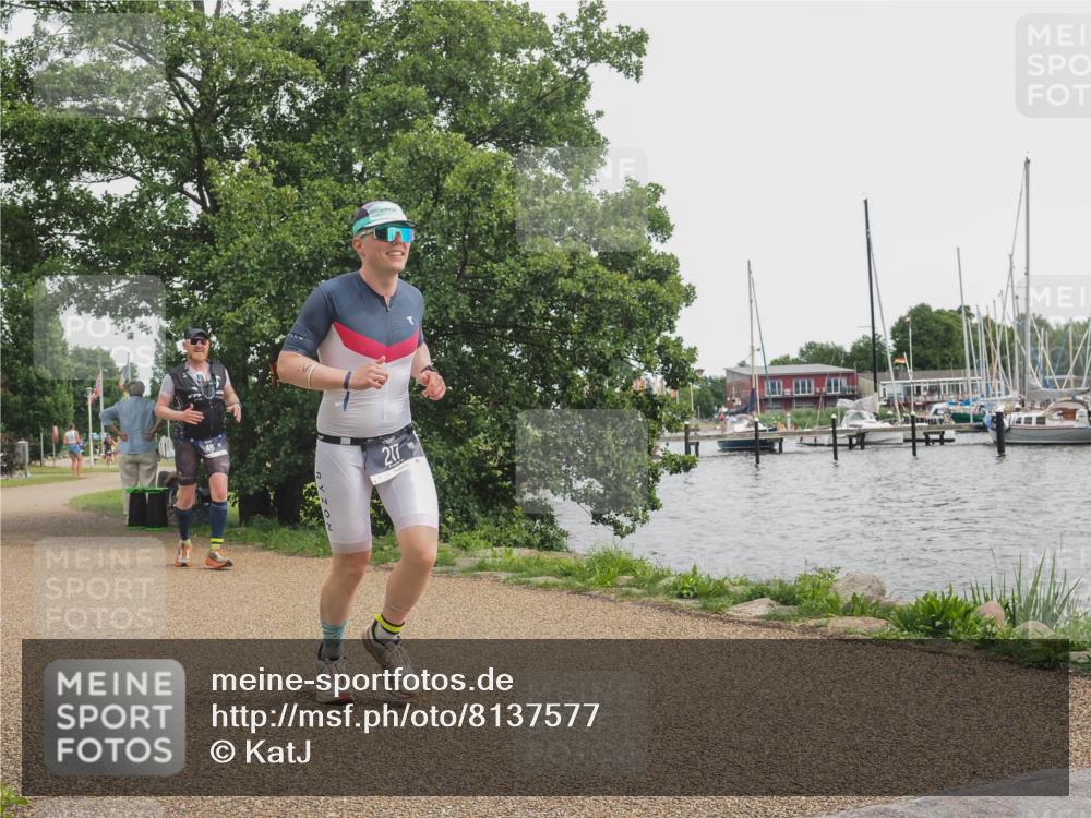 22.06.2025 - Viking Triathlon KatJ http://msf.ph/oto/8137577 22.06.2025 14:52:42 Laufen 48, 217 meine-sportfotos.de