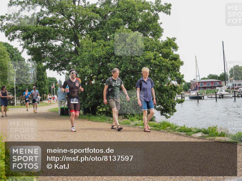 22.06.2025 - Viking Triathlon KatJ http://msf.ph/oto/8137597 22.06.2025 14:53:08 Laufen 179 meine-sportfotos.de