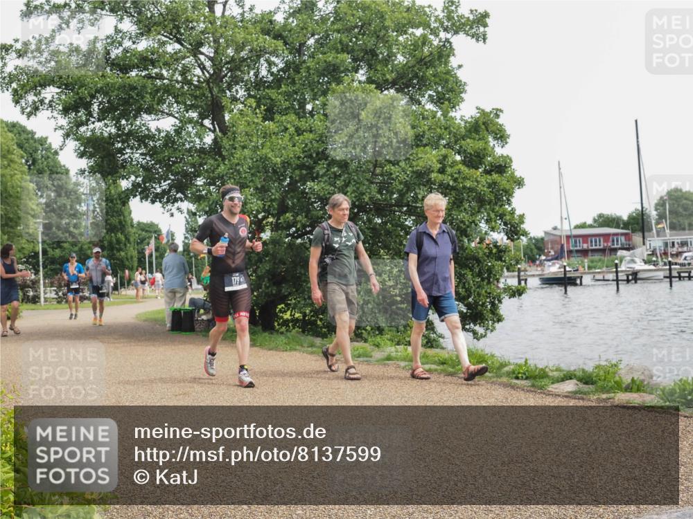 22.06.2025 - Viking Triathlon KatJ http://msf.ph/oto/8137599 22.06.2025 14:53:08 Laufen 179 meine-sportfotos.de