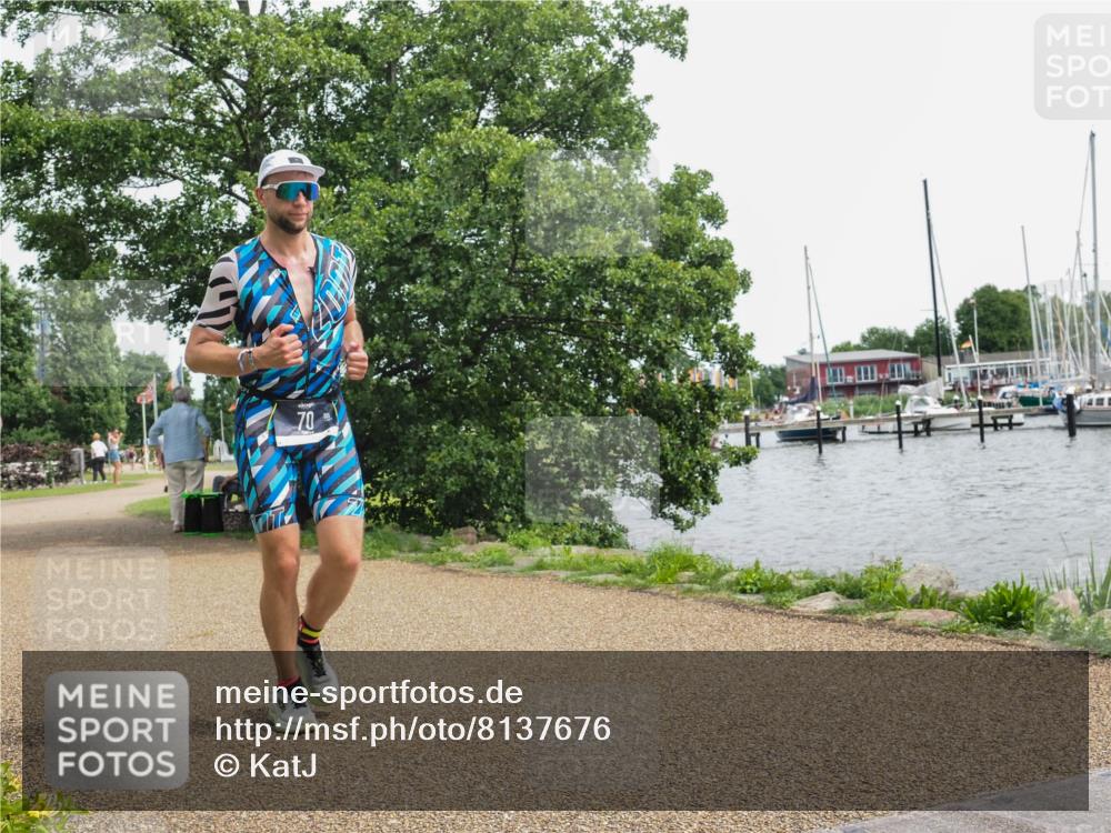 22.06.2025 - Viking Triathlon KatJ http://msf.ph/oto/8137676 22.06.2025 14:53:50 Laufen 51, 70, 334, 659 meine-sportfotos.de