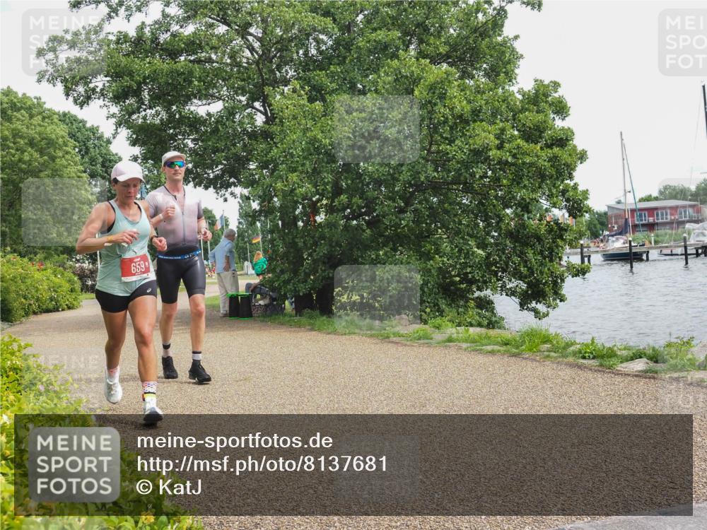 22.06.2025 - Viking Triathlon KatJ http://msf.ph/oto/8137681 22.06.2025 14:53:52 Laufen 51, 70, 334, 659 meine-sportfotos.de
