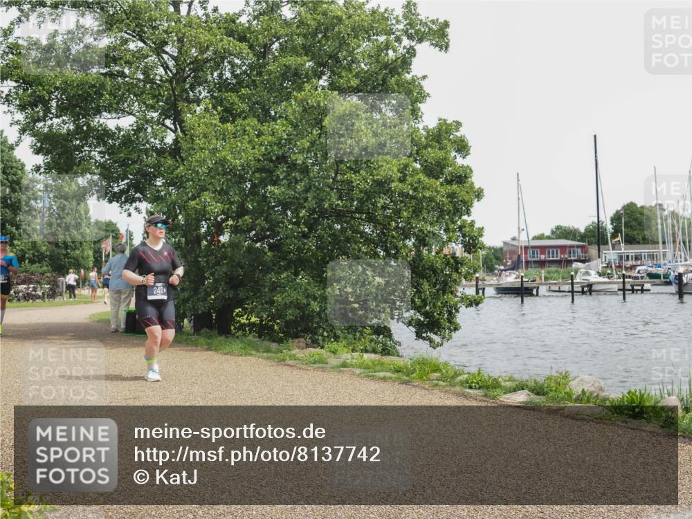 22.06.2025 - Viking Triathlon KatJ http://msf.ph/oto/8137742 22.06.2025 14:55:06 Laufen 240, 553 meine-sportfotos.de