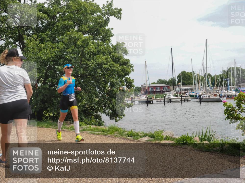 22.06.2025 - Viking Triathlon KatJ http://msf.ph/oto/8137744 22.06.2025 14:55:09 Laufen 240, 553 meine-sportfotos.de