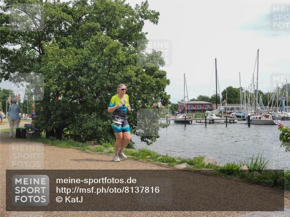 22.06.2025 - Viking Triathlon KatJ http://msf.ph/oto/8137816 22.06.2025 14:56:03 Laufen 321 meine-sportfotos.de