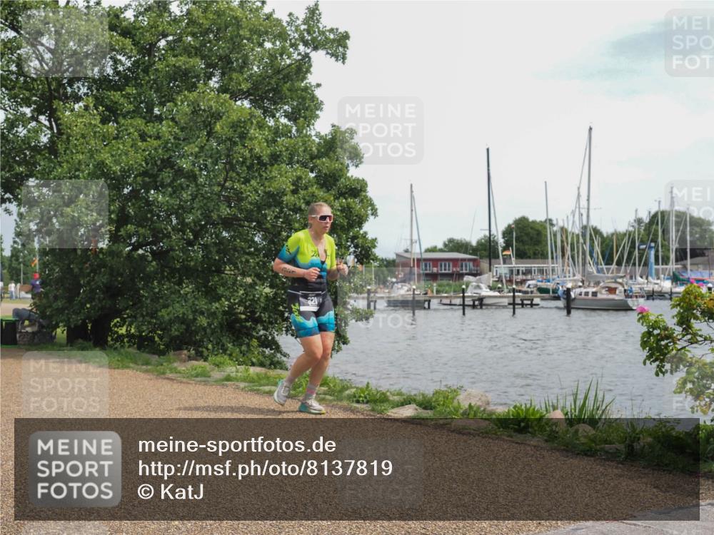 22.06.2025 - Viking Triathlon KatJ http://msf.ph/oto/8137819 22.06.2025 14:56:03 Laufen 321 meine-sportfotos.de