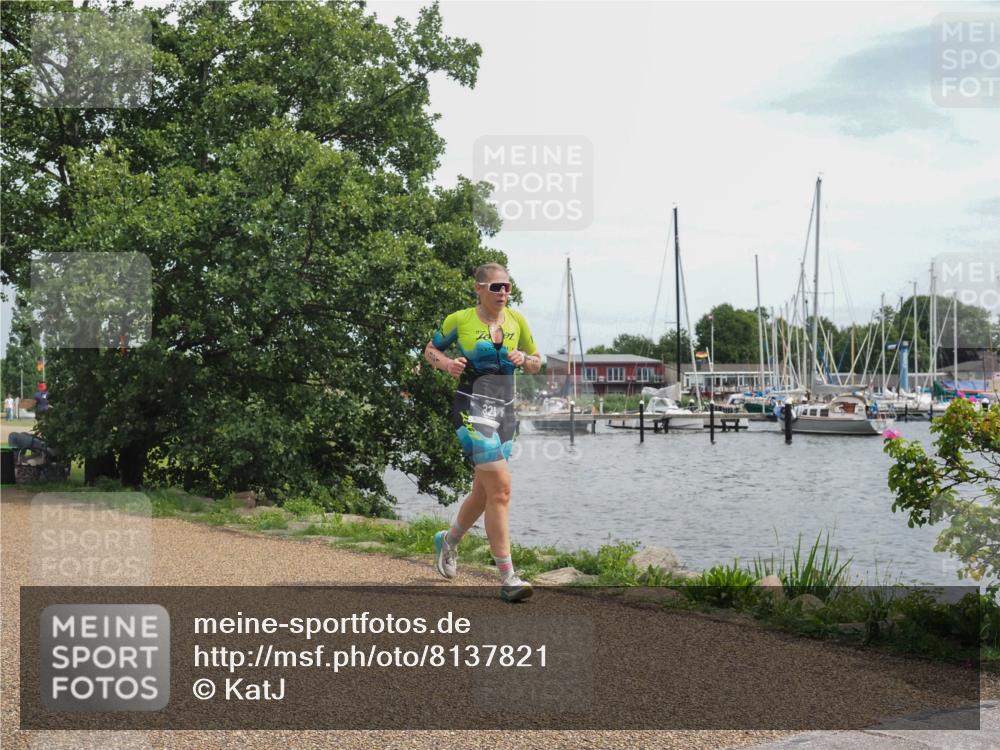 22.06.2025 - Viking Triathlon KatJ http://msf.ph/oto/8137821 22.06.2025 14:56:03 Laufen 321 meine-sportfotos.de
