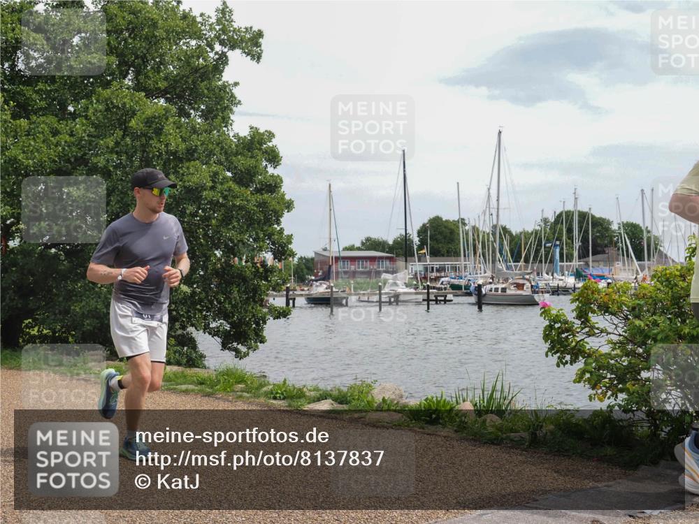 22.06.2025 - Viking Triathlon KatJ http://msf.ph/oto/8137837 22.06.2025 14:56:12 Laufen 31 meine-sportfotos.de