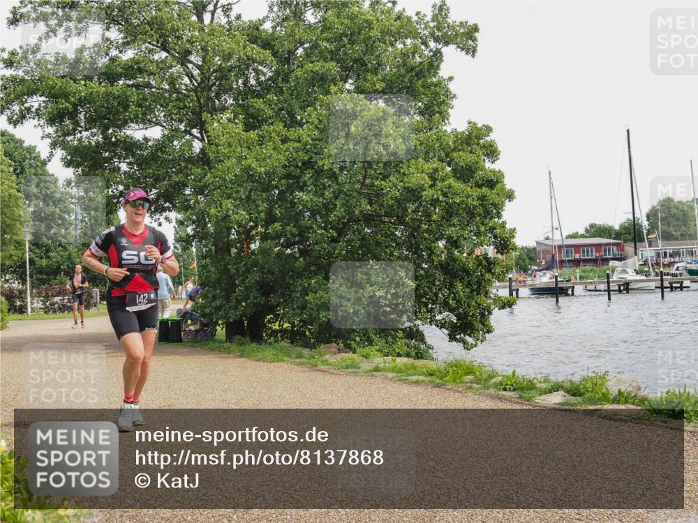 22.06.2025 - Viking Triathlon KatJ http://msf.ph/oto/8137868 22.06.2025 14:56:49 Laufen 142 meine-sportfotos.de
