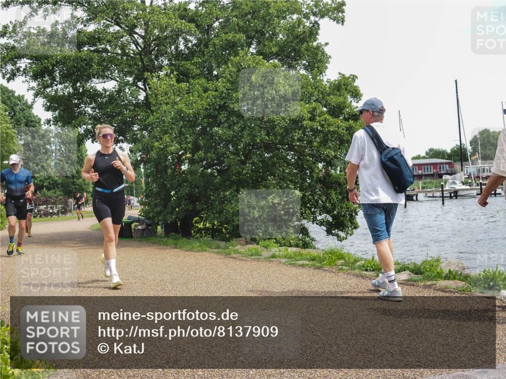 22.06.2025 - Viking Triathlon KatJ http://msf.ph/oto/8137909 22.06.2025 14:57:54 Laufen 344 meine-sportfotos.de
