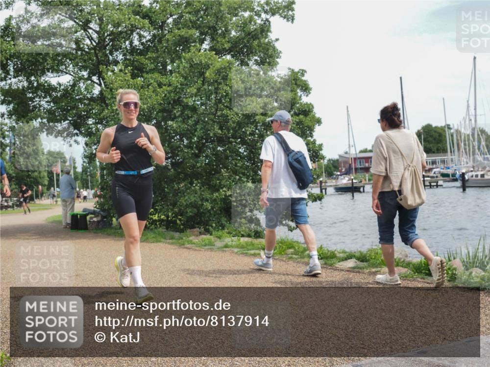 22.06.2025 - Viking Triathlon KatJ http://msf.ph/oto/8137914 22.06.2025 14:57:55 Laufen 344 meine-sportfotos.de