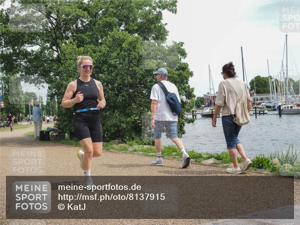 22.06.2025 - Viking Triathlon KatJ http://msf.ph/oto/8137915 22.06.2025 14:57:55 Laufen 344 meine-sportfotos.de