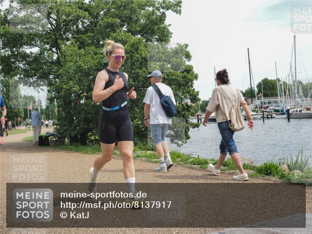 22.06.2025 - Viking Triathlon KatJ http://msf.ph/oto/8137917 22.06.2025 14:57:55 Laufen 344 meine-sportfotos.de
