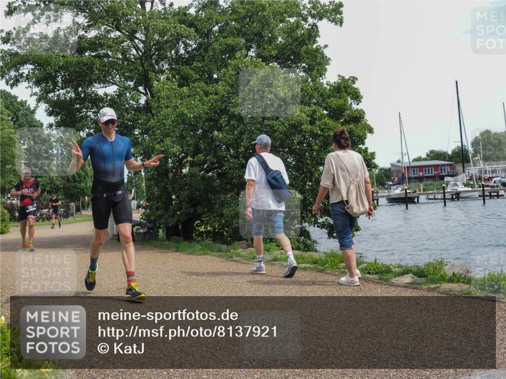 22.06.2025 - Viking Triathlon KatJ http://msf.ph/oto/8137921 22.06.2025 14:57:56 Laufen 208, 344 meine-sportfotos.de
