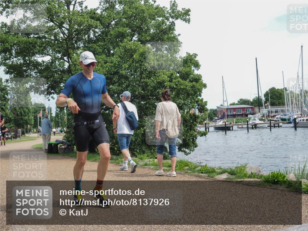 22.06.2025 - Viking Triathlon KatJ http://msf.ph/oto/8137926 22.06.2025 14:57:57 Laufen 208, 344 meine-sportfotos.de