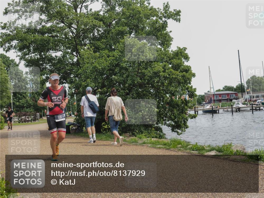 22.06.2025 - Viking Triathlon KatJ http://msf.ph/oto/8137929 22.06.2025 14:57:59 Laufen 208, 344 meine-sportfotos.de