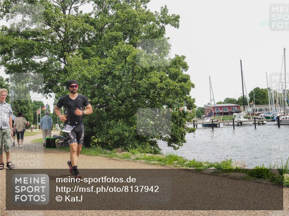 22.06.2025 - Viking Triathlon KatJ http://msf.ph/oto/8137942 22.06.2025 14:58:06 Laufen 542 meine-sportfotos.de