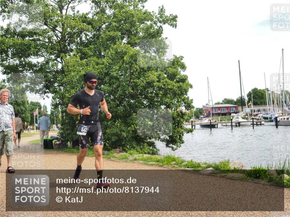 22.06.2025 - Viking Triathlon KatJ http://msf.ph/oto/8137944 22.06.2025 14:58:06 Laufen 542 meine-sportfotos.de