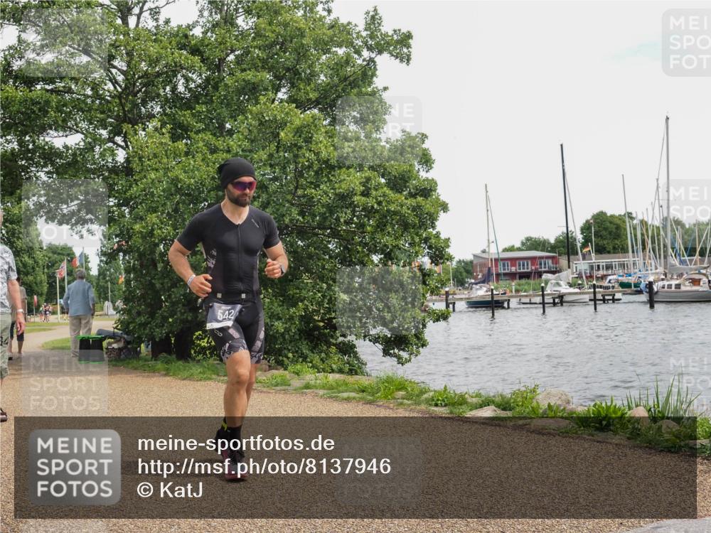 22.06.2025 - Viking Triathlon KatJ http://msf.ph/oto/8137946 22.06.2025 14:58:07 Laufen 542 meine-sportfotos.de