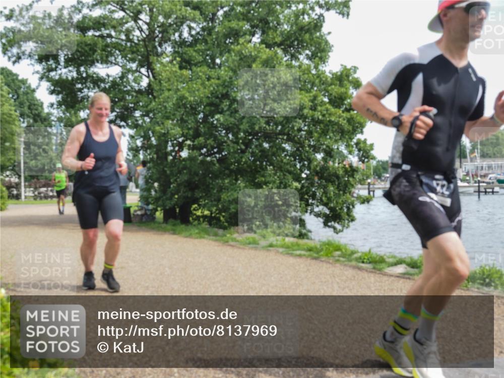 22.06.2025 - Viking Triathlon KatJ http://msf.ph/oto/8137969 22.06.2025 14:58:37 Laufen 172, 475 meine-sportfotos.de