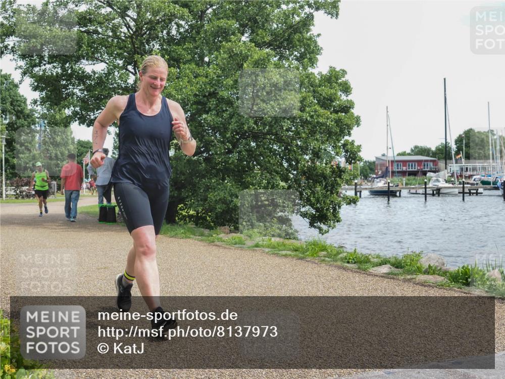 22.06.2025 - Viking Triathlon KatJ http://msf.ph/oto/8137973 22.06.2025 14:58:37 Laufen 172, 475 meine-sportfotos.de