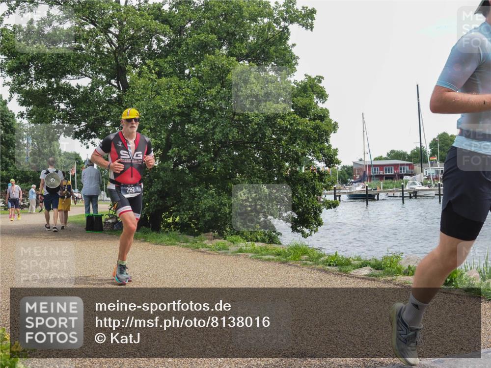 22.06.2025 - Viking Triathlon KatJ http://msf.ph/oto/8138016 22.06.2025 14:59:09 Laufen 292, 357 meine-sportfotos.de