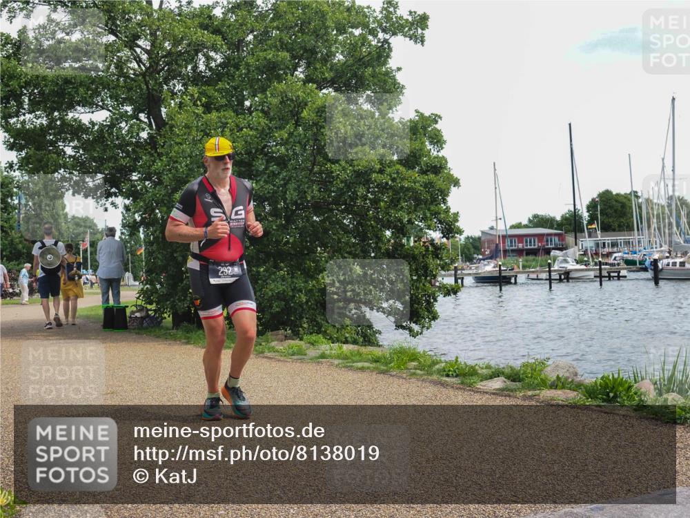 22.06.2025 - Viking Triathlon KatJ http://msf.ph/oto/8138019 22.06.2025 14:59:10 Laufen 26, 292, 357 meine-sportfotos.de