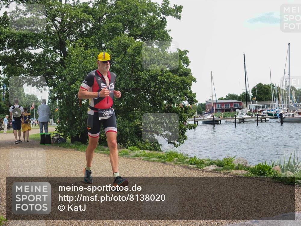 22.06.2025 - Viking Triathlon KatJ http://msf.ph/oto/8138020 22.06.2025 14:59:10 Laufen 26, 292, 357 meine-sportfotos.de