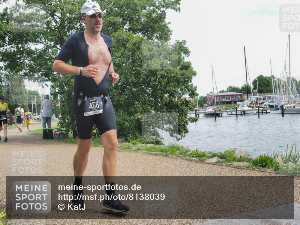 22.06.2025 - Viking Triathlon KatJ http://msf.ph/oto/8138039 22.06.2025 14:59:16 Laufen 26, 456 meine-sportfotos.de