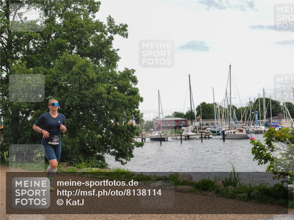 22.06.2025 - Viking Triathlon KatJ http://msf.ph/oto/8138114 22.06.2025 15:00:14 Laufen 244 meine-sportfotos.de