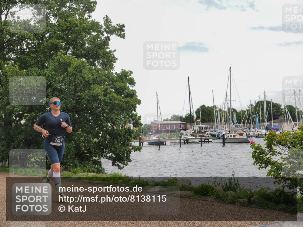 22.06.2025 - Viking Triathlon KatJ http://msf.ph/oto/8138115 22.06.2025 15:00:14 Laufen 244 meine-sportfotos.de