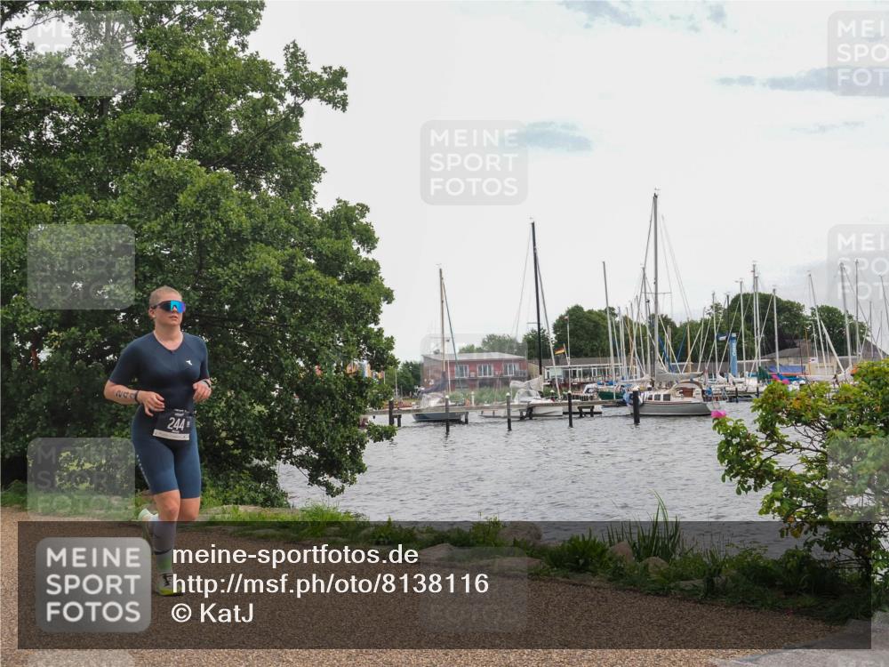22.06.2025 - Viking Triathlon KatJ http://msf.ph/oto/8138116 22.06.2025 15:00:14 Laufen 244 meine-sportfotos.de