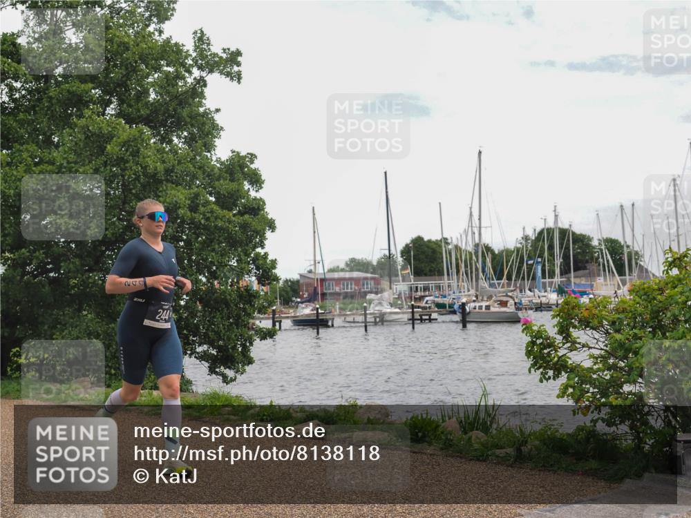 22.06.2025 - Viking Triathlon KatJ http://msf.ph/oto/8138118 22.06.2025 15:00:15 Laufen 244 meine-sportfotos.de