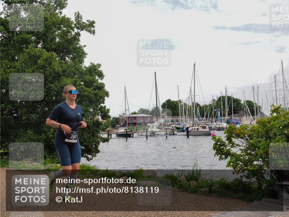 22.06.2025 - Viking Triathlon KatJ http://msf.ph/oto/8138119 22.06.2025 15:00:15 Laufen 244 meine-sportfotos.de