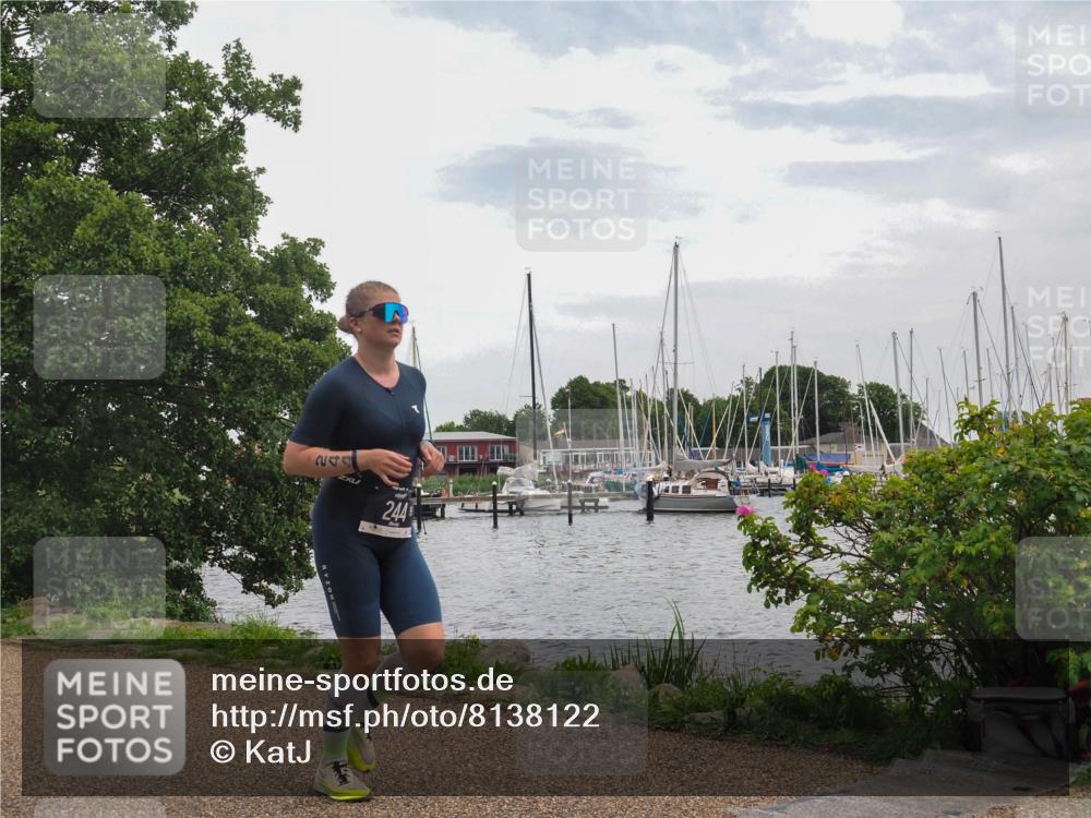 22.06.2025 - Viking Triathlon KatJ http://msf.ph/oto/8138122 22.06.2025 15:00:15 Laufen 244 meine-sportfotos.de