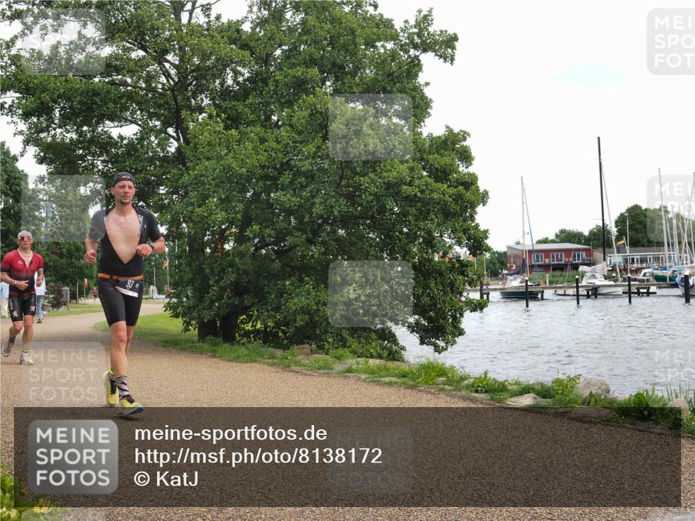 22.06.2025 - Viking Triathlon KatJ http://msf.ph/oto/8138172 22.06.2025 15:00:59 Laufen 93, 511 meine-sportfotos.de