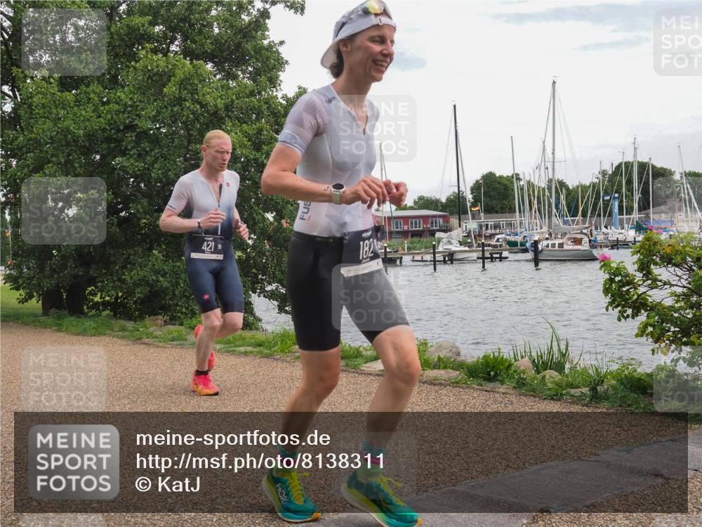 22.06.2025 - Viking Triathlon KatJ http://msf.ph/oto/8138311 22.06.2025 15:03:00 Laufen 182, 421 meine-sportfotos.de